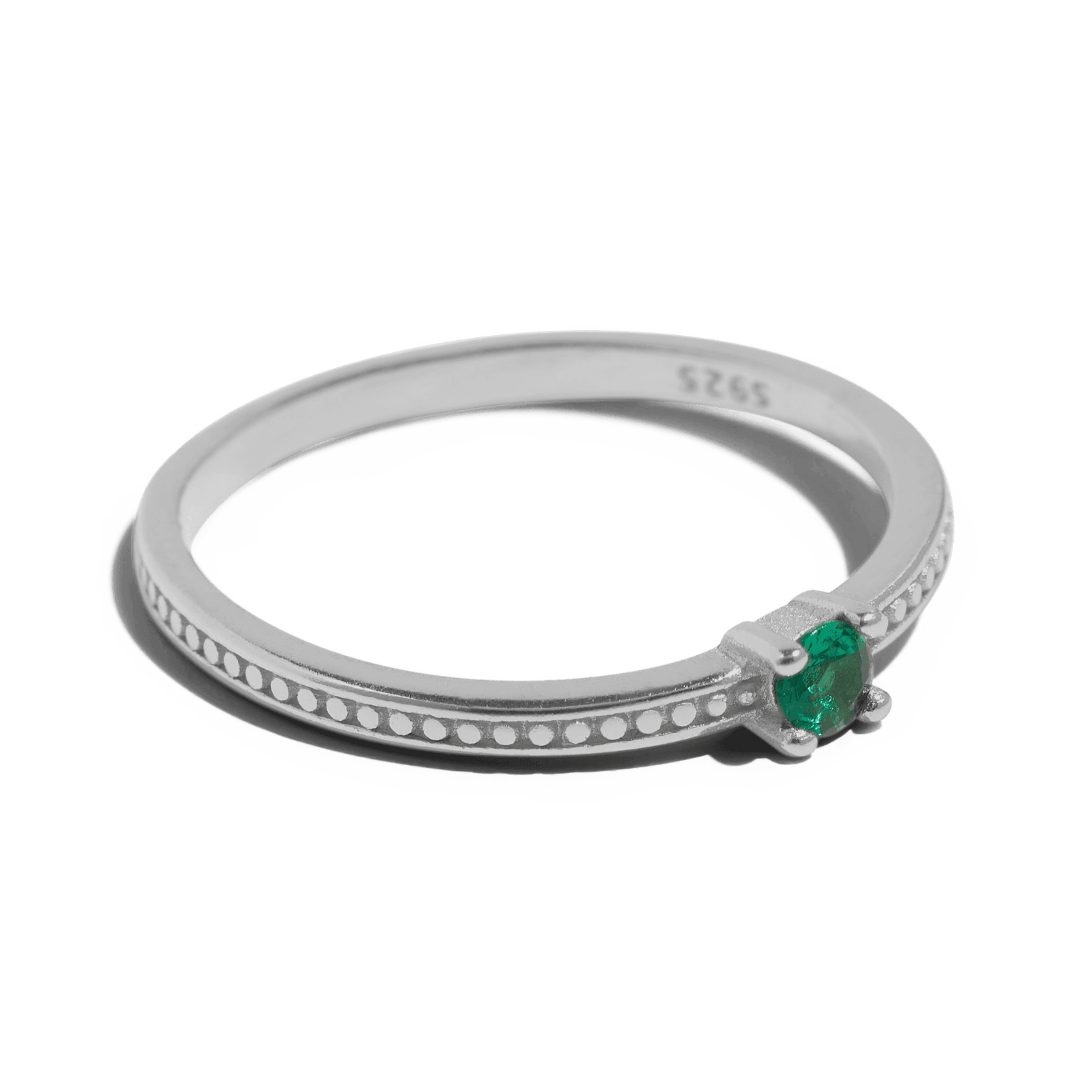 Silver ring with stone for women with a green stone packshot